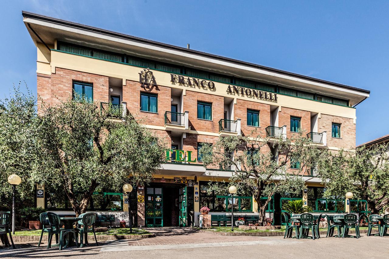 Hotel Franco Antonelli Assisi Exteriör bild